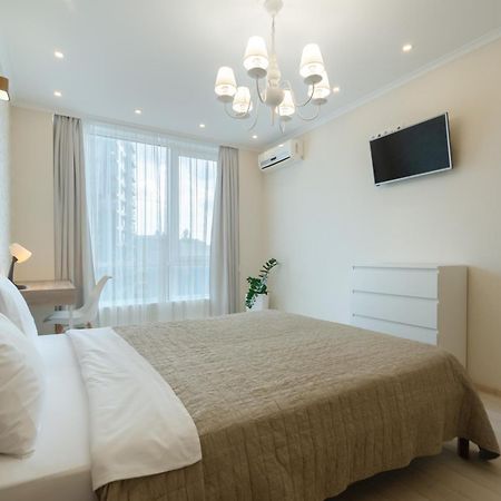 Petrovdom Apartments 3-143 In Rc Central Park, 7 John Mccain Street キエフ エクステリア 写真