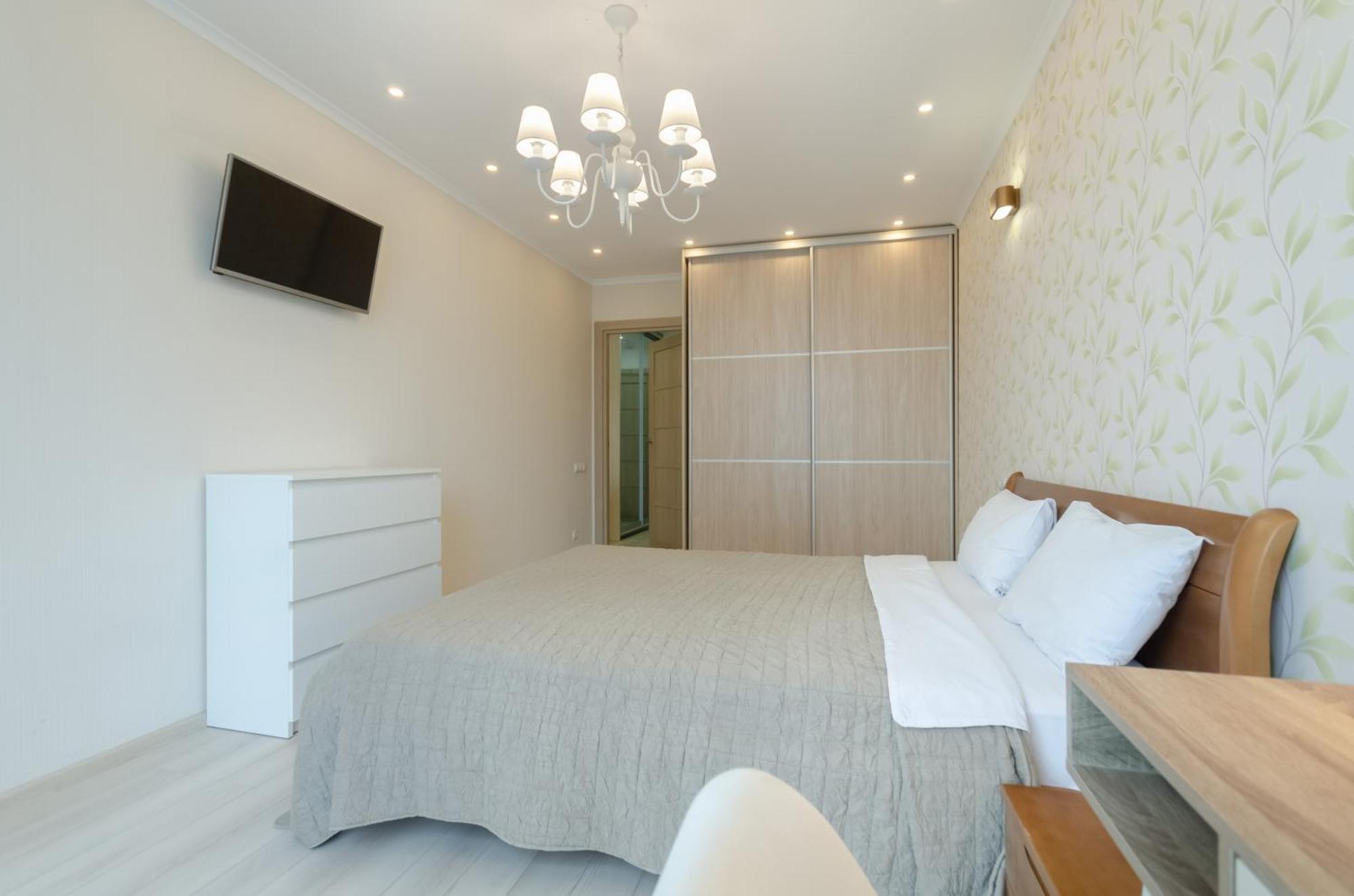 Petrovdom Apartments 3-143 In Rc Central Park, 7 John Mccain Street キエフ エクステリア 写真
