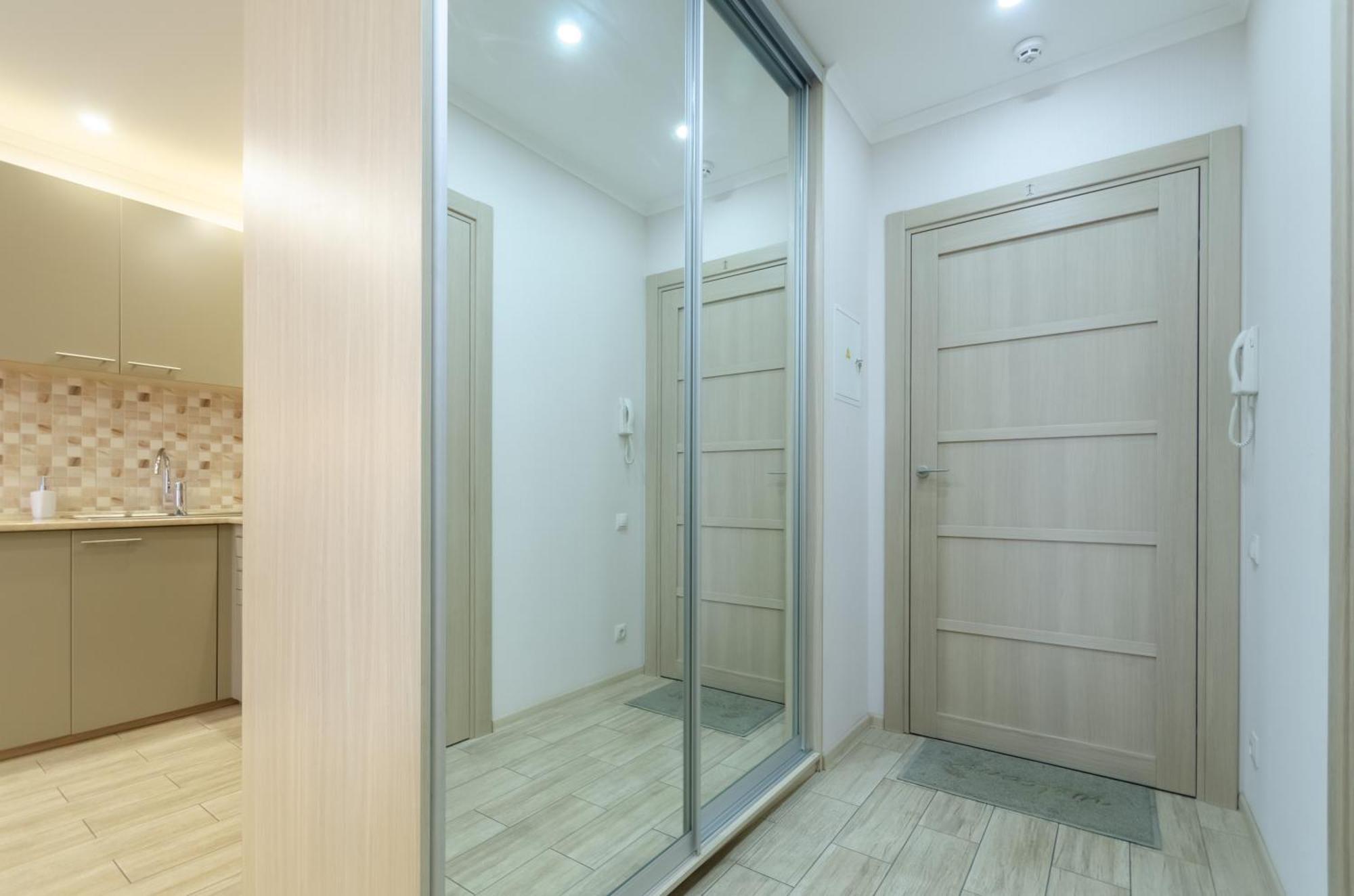 Petrovdom Apartments 3-143 In Rc Central Park, 7 John Mccain Street キエフ エクステリア 写真
